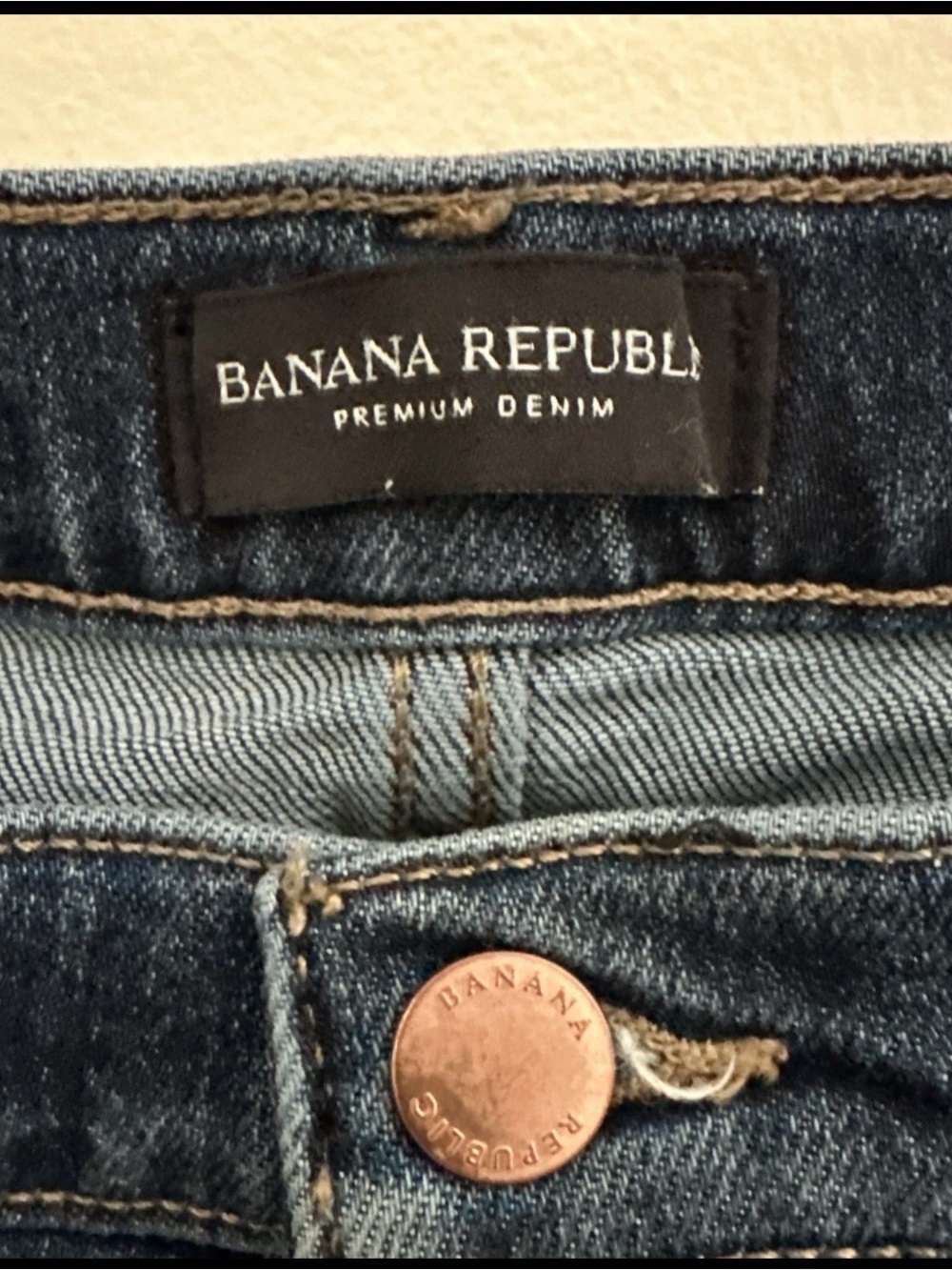 Banana Republic Premium Denim Women Jeans Size 31 Mid Rise Straight Raw Hem - Picture 4 of 8